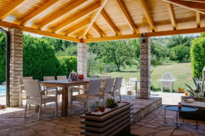 The Queen of Nature Villa